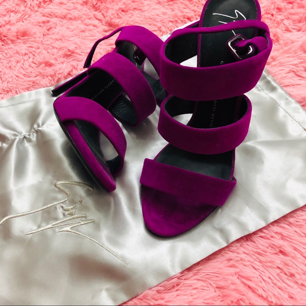 Giuseppe Zanotti vero cuoio sandals sz 40.5